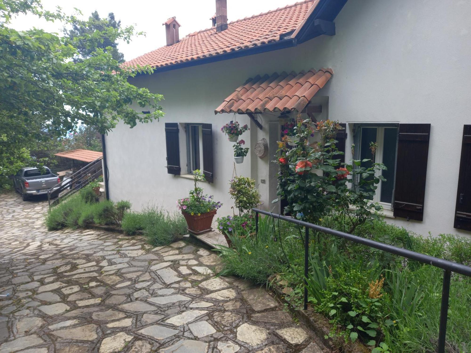B&B Le Camelie Del Bosco Baiardo 外观 照片