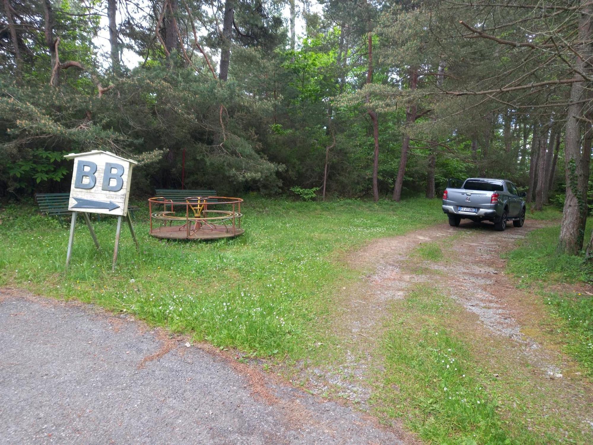 B&B Le Camelie Del Bosco Baiardo 外观 照片