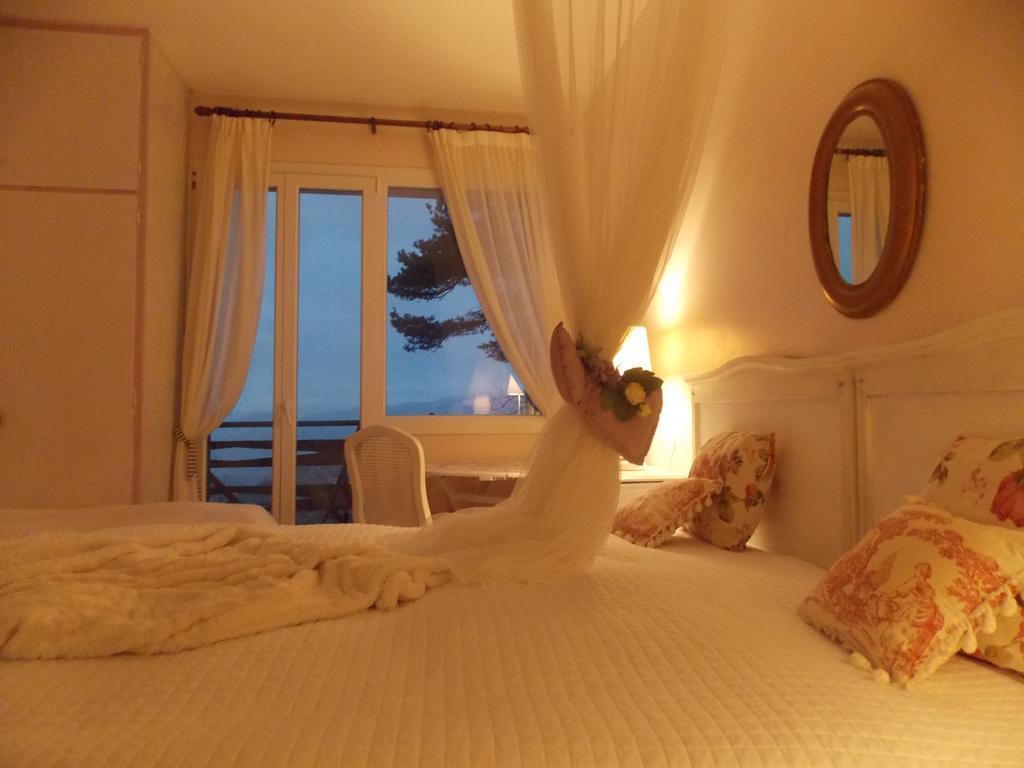B&B Le Camelie Del Bosco Baiardo 客房 照片