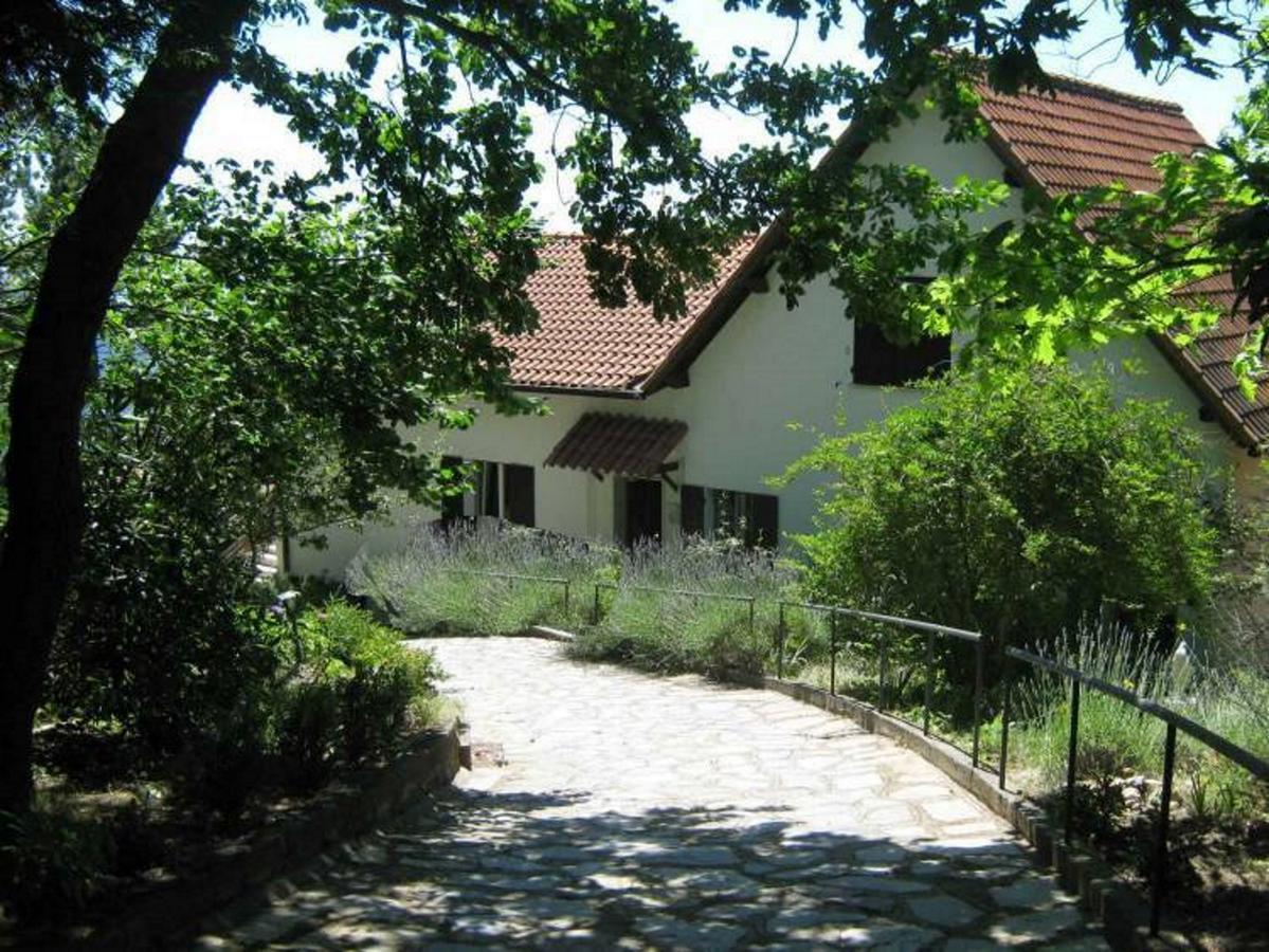 B&B Le Camelie Del Bosco Baiardo 外观 照片