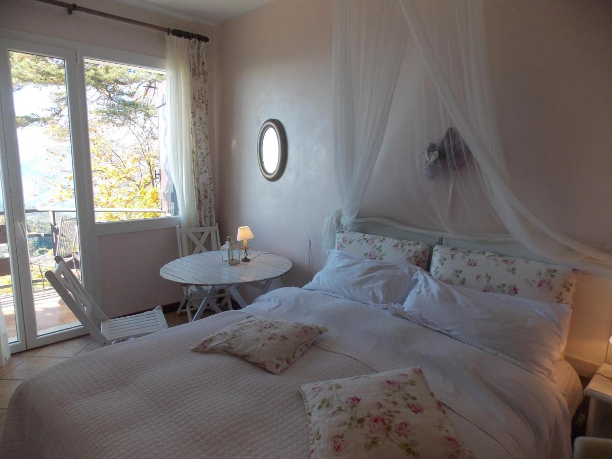 B&B Le Camelie Del Bosco Baiardo 外观 照片